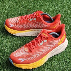 HOKA ARAHI 6 - Mens Athletic Shoes - SIZE 11.D